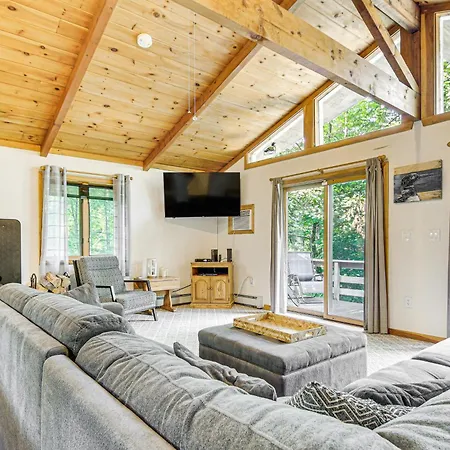 Peaceful Highland Lake Home With Kayaks, Dock Access